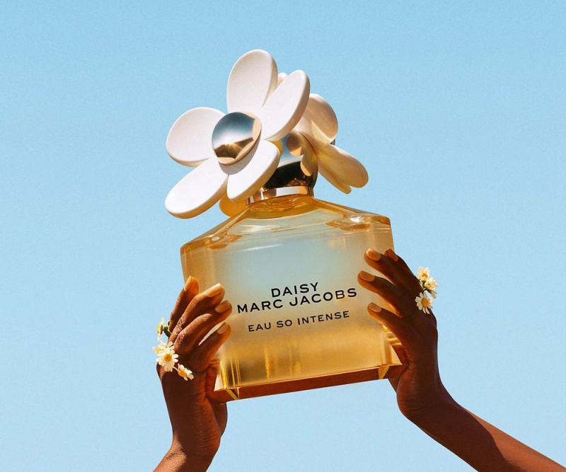 Gold Marc Jacobs Daisy Eau So Intense Eau De Parfum 1.7 Oz Women's Fragrance | USA 593802IEN